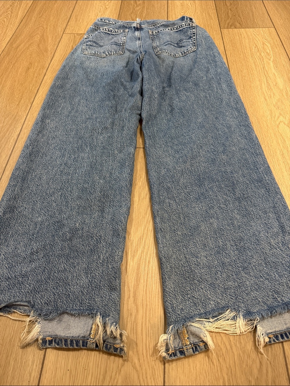 American Eagle Baggy Wide Leg Distressed Jeans Sz 0 Short Back to school Trendy - Picture 10 of 11